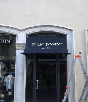 Esempio dalla galleria fotografica di B.L. GRUPPO INFISSI SRL