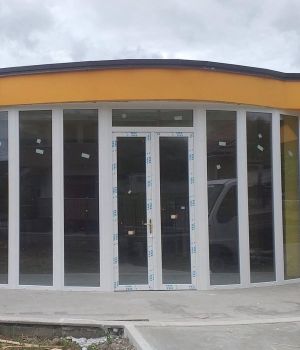 Esempio dalla galleria fotografica di B.L. GRUPPO INFISSI SRL